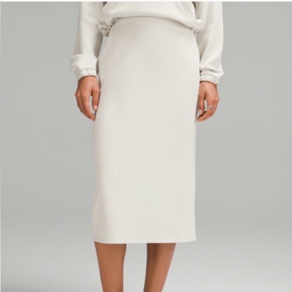 Lululemon LIKE NEW softstreme skirt bone 8 Midi Skirt